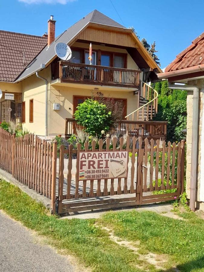 Harmonia Vendeghaz 100 Meterre Az Igali Gyogyfuerdotol Lägenhet Exteriör bild