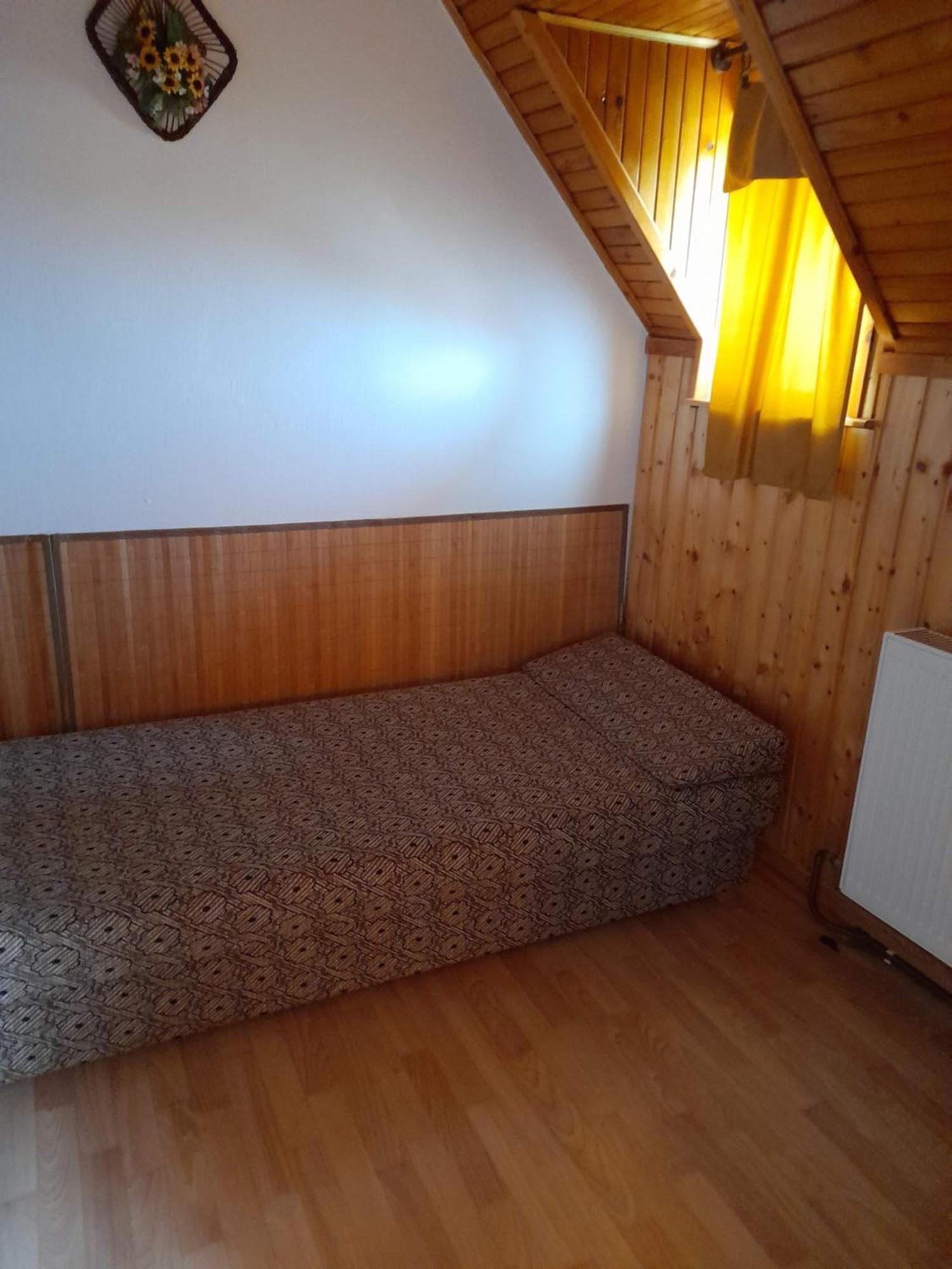 Harmonia Vendeghaz 100 Meterre Az Igali Gyogyfuerdotol Lägenhet Exteriör bild